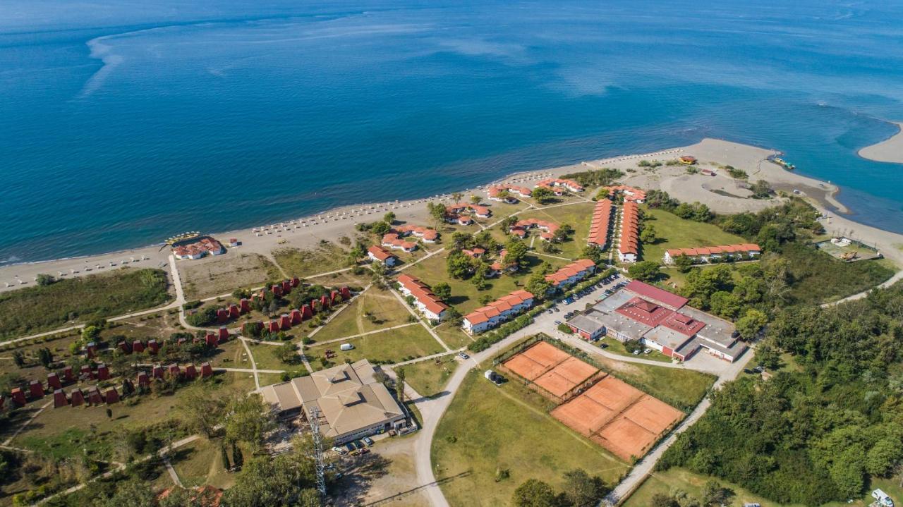 Отель Fkk Ada Bojana Улцинь Экстерьер фото
